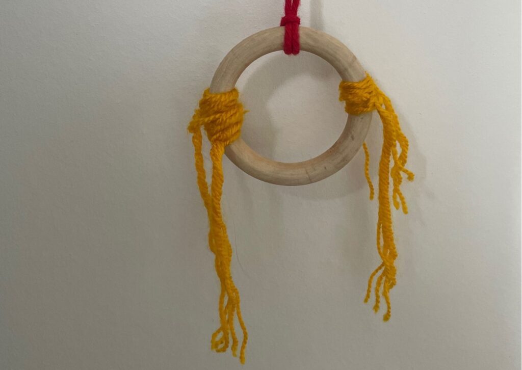 Macramé hanger kind